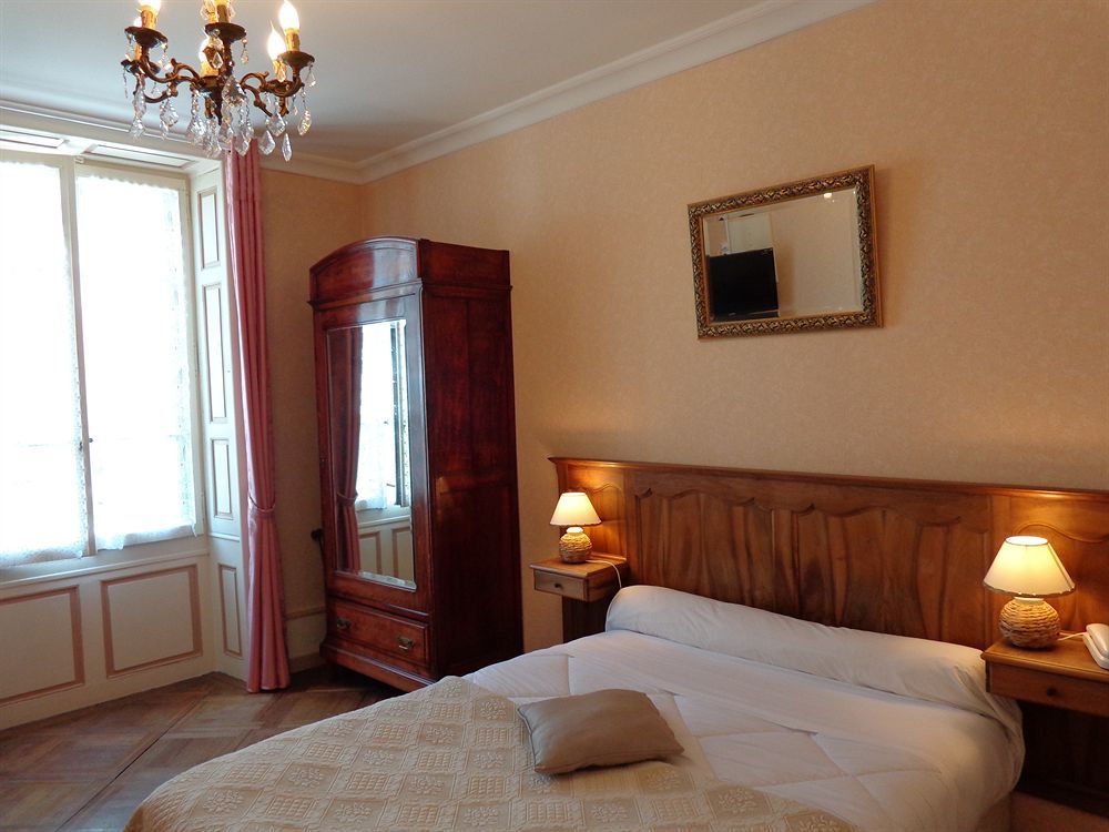 Hotel Continental Evian-les-Bains Exterior photo